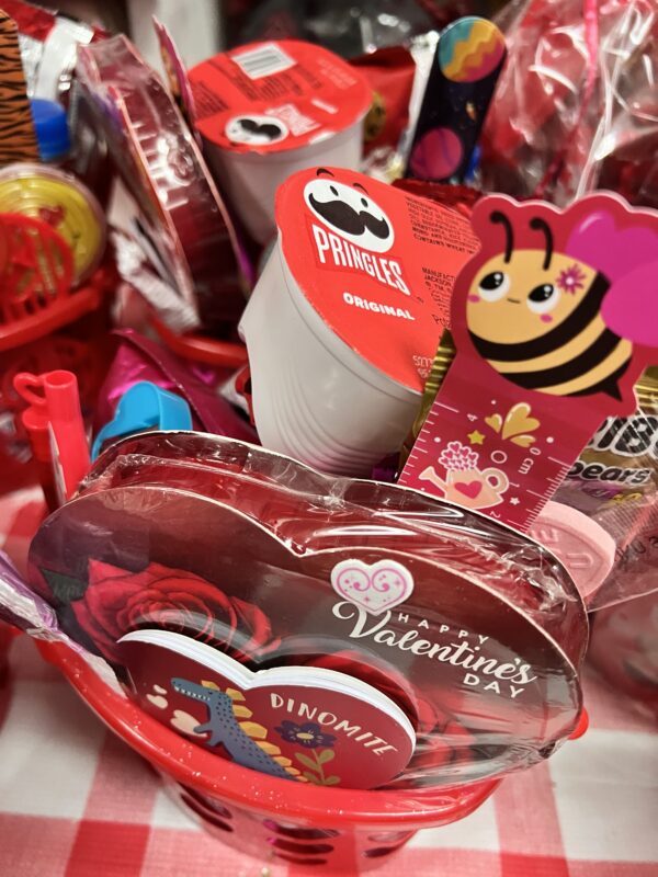 Valentine Snack Bucket for Children