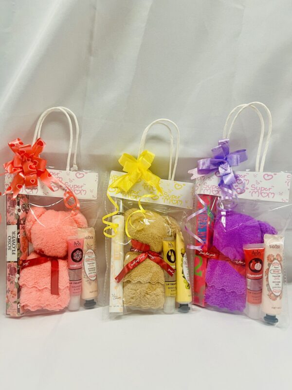 Blissful Bear Essentials Gift Set Mixed