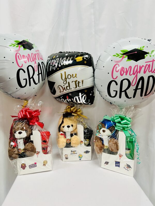 img_9137-2 The Tassel Worth It Grad Set
