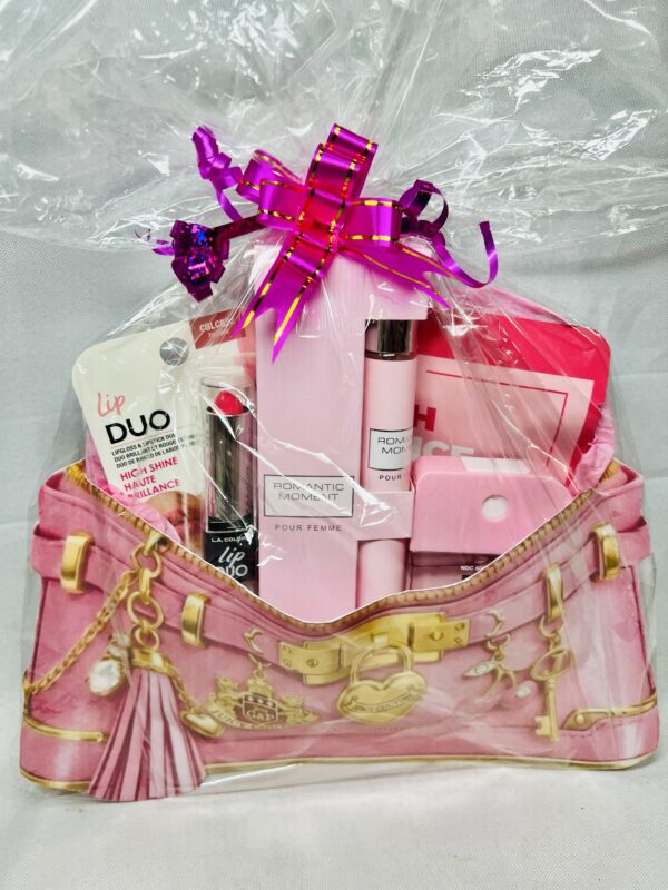 Chic Essentials Purse Gift Set