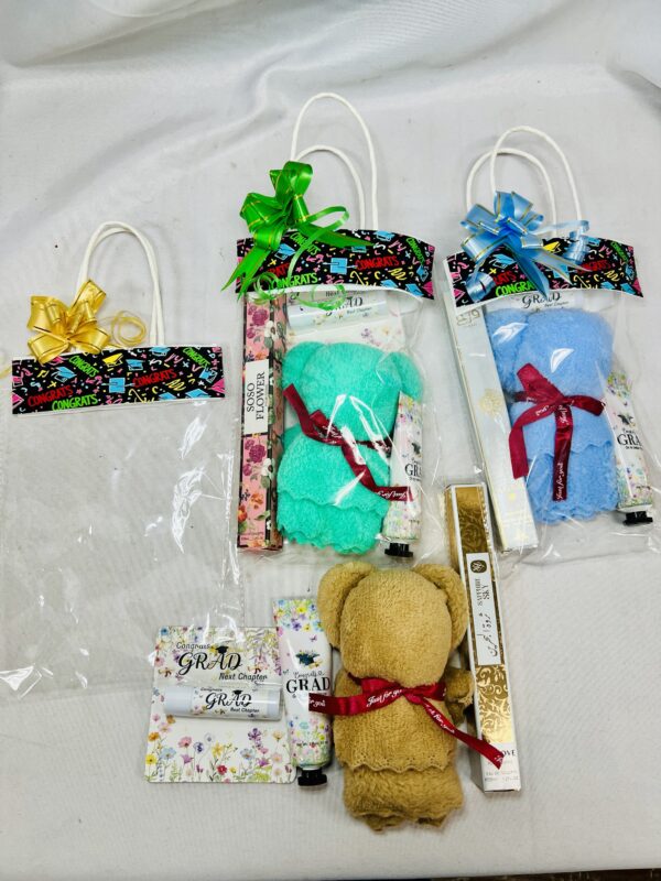 Graduation Blissful Bear Essentials Gift Set